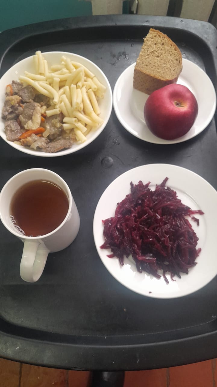 Тегін ыстық тамақпен қамтылған оқушылардың тамақтануы