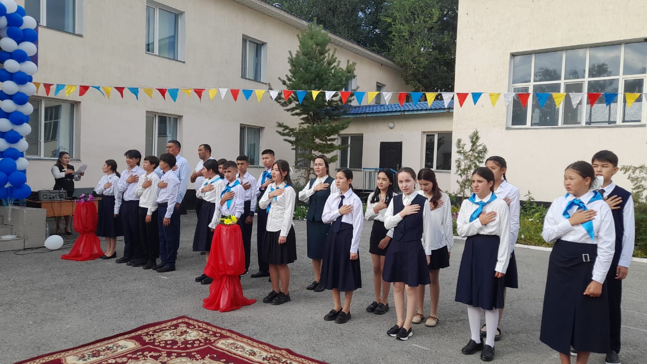 Білім күніне орай "Мектебім-мейірім мекенім!"