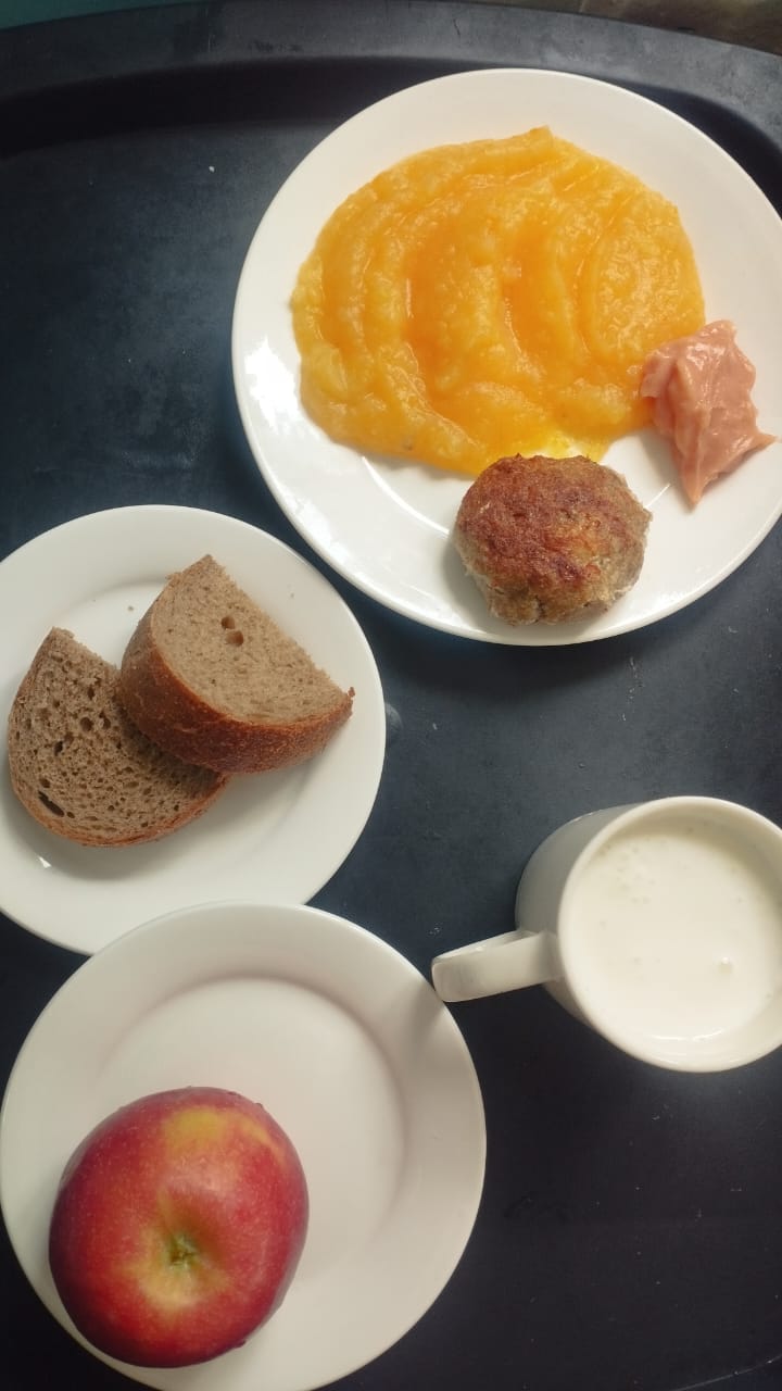 Тегін ыстық тамақпен қамтылған оқушылардың тамақтануы