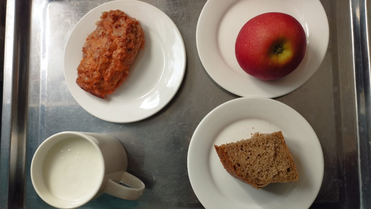 Тегін ыстық тамақпен қамтылған оқушылардың тамақтануы